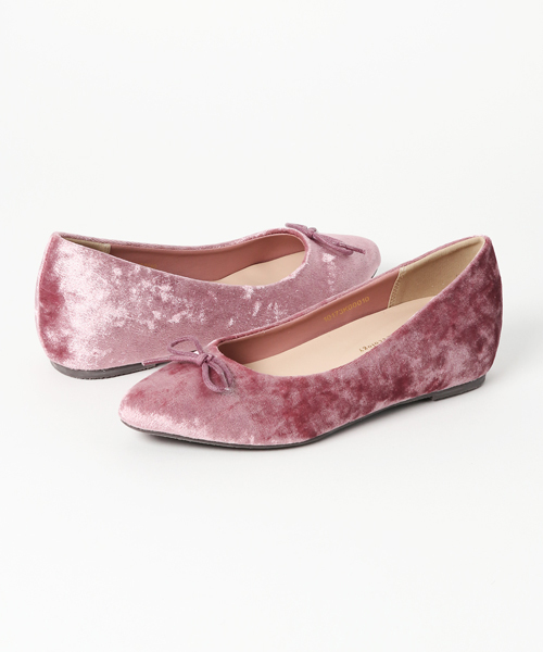 earth music&ecology（アースミュージックアンドエコロジー）の「インヒールベロアパンプス（パンプス・レディース・ベージュ/ブラック/ピンク・L/M/S）」の8枚目の写真