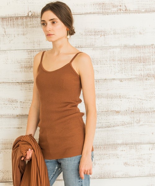 Emma Taylor（エマテイラー）の「リブニットキャミソール（キャミソール・レディース・ネイビー/オフホワイト/キャメル/モカ・FREE）」の5枚目の写真