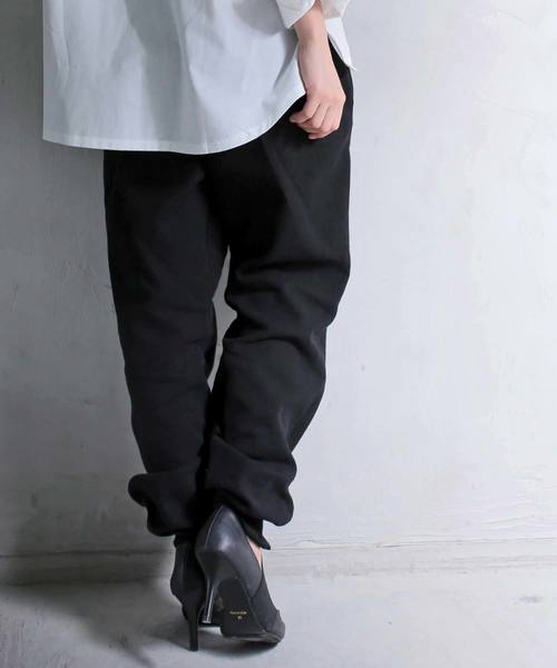 antiqua(アンティカ)の「otonaリブパンツ(その他パンツ・レディース・ブラック/モカ・FREE)」の4枚目の写真