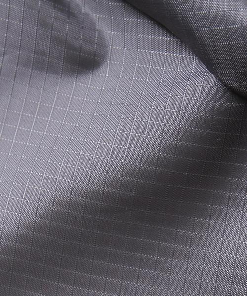 Gramicci（グラミチ）の「Gramicci(グラミチ)別注リップストップボディバッグ（ボディバッグ/ウエストポーチ・メンズ・ホワイト/ブラック/ダークグレー/レッド・FREE）」の13枚目の写真