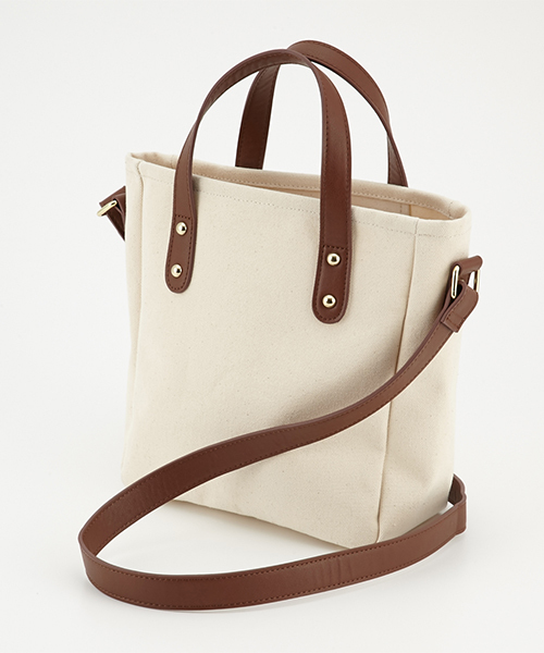 AZUL by moussy（アズールバイマウジー）の「合皮コンビキャンバスミニトートバッグ（ショルダーバッグ・レディース・ブラック/オフホワイト・FREE）」の2枚目の写真