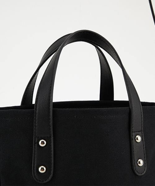 AZUL by moussy（アズールバイマウジー）の「合皮コンビキャンバスミニトートバッグ（ショルダーバッグ・レディース・ブラック/オフホワイト・FREE）」の14枚目の写真