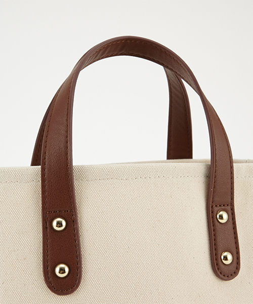 AZUL by moussy（アズールバイマウジー）の「合皮コンビキャンバスミニトートバッグ（ショルダーバッグ・レディース・ブラック/オフホワイト・FREE）」の6枚目の写真