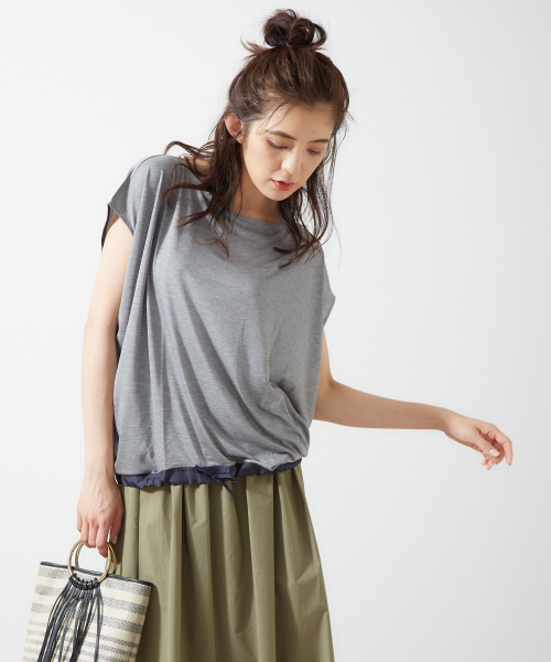 Abahouse Devinette（ドゥヴィネット）の「シルクレーヨンギャザープルオーバー（Tシャツ/カットソー・レディース・ブラック/グレー/ピンク・FREE）」の3枚目の写真