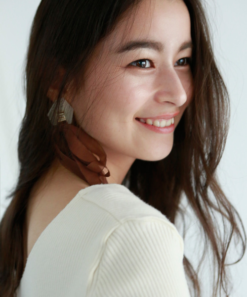 marjour（マージュール）の「CHIFFON RIBON PIERCE/EARRING（ピアス（両耳用）・レディース・ブラウン/キャメル/ブラウン系その他/イエロー系その他・ﾌﾘ-）」の12枚目の写真