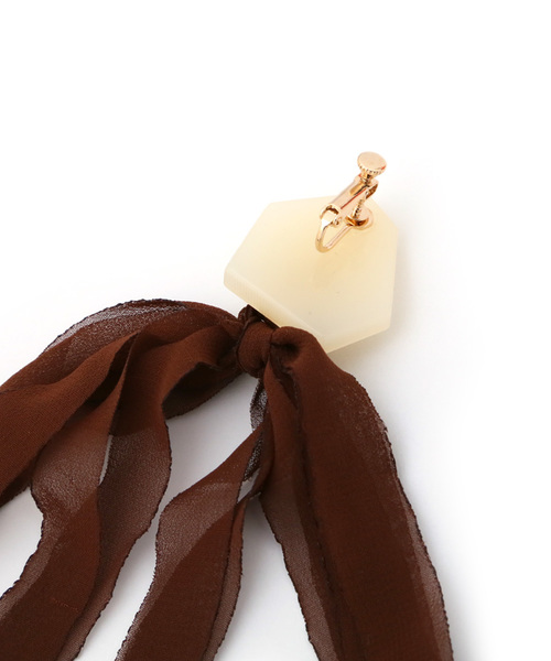 marjour（マージュール）の「CHIFFON RIBON PIERCE/EARRING（ピアス（両耳用）・レディース・ブラウン/キャメル/ブラウン系その他/イエロー系その他・ﾌﾘ-）」の16枚目の写真