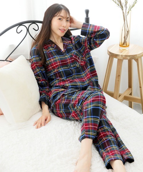 aimerfeel（エメフィール）の「綿100% ネルシャツ パジャマ 長袖 上下セット (男女兼用サイズ)（ルームウェア/パジャマ・レディース・ブラック/ネイビー/レッド/グリーン/ダークブルー/セージグリーン/クリアレッド/ダークネイビー/ボルドー/杢グレー/サックスブルー/バーガンディー/ピンク/ワイン/チャコールグレー/ダークグリーン系/サーモンピンク/ピンクベージュ/グレイッシュブルー/ロイヤルブルー・MEDIUM/LARGE/X-LARGE/SMALL）」の7枚目の写真