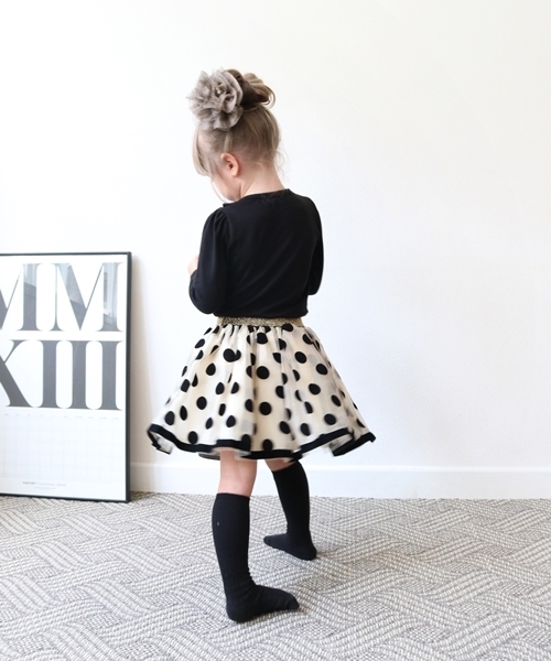 Rora(ローラ)の「Rora シェリー 長袖カットソー(Tシャツ/カットソー・キッズ・ブラック・90cm/110cm/100cm/120cm/130cm/140cm/150cm)」の3枚目の写真