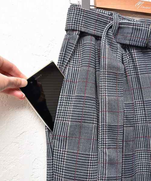 MinoriTY（マイノリティ）の「ベルト付きチェックワイドパンツ（その他パンツ・メンズ・ベージュ/ネイビー/グレー・M/L）」の9枚目の写真