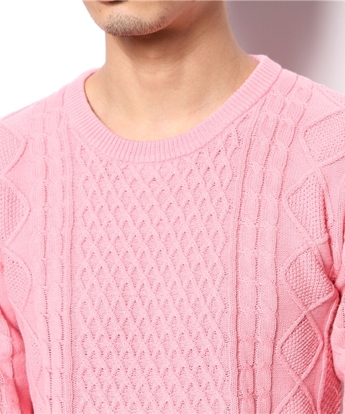 SHIPS(シップス)の「SC: コットン/9ゲージ クルーネック ランダム/アランニット(ニット/セーター・メンズ・グレー/ブラウン/ピンク/グリーン/ブルー/ネイビー/ダークブルー/ホワイト/ロイヤルブルー・LARGE/MEDIUM/X-LARGE/SMALL)」の21枚目の写真