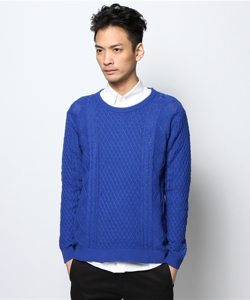 SHIPS(シップス)の「SC: コットン/9ゲージ クルーネック ランダム/アランニット(ニット/セーター・メンズ・グレー/ブラウン/ピンク/グリーン/ブルー/ネイビー/ダークブルー/ホワイト/ロイヤルブルー・LARGE/MEDIUM/X-LARGE/SMALL)」の22枚目の写真