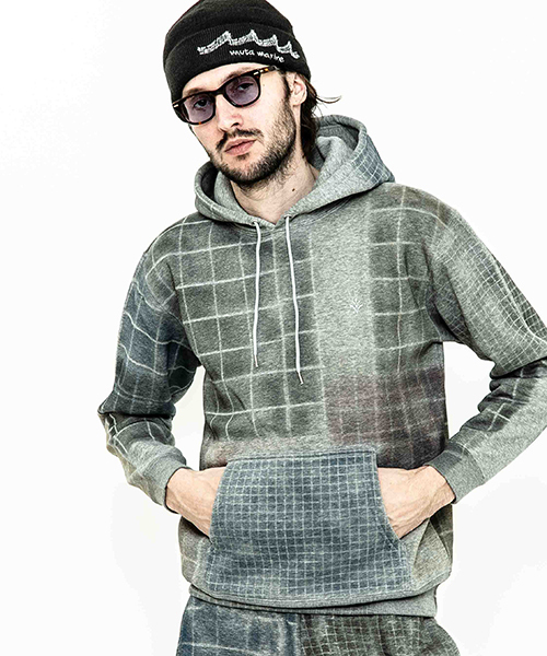 ACANTHUS(アカンサス)の「mpa2011-patchwork mix print parka パーカー(パーカー・メンズ・グレー/ブラック・S/M/L/XL)」の1枚目の写真