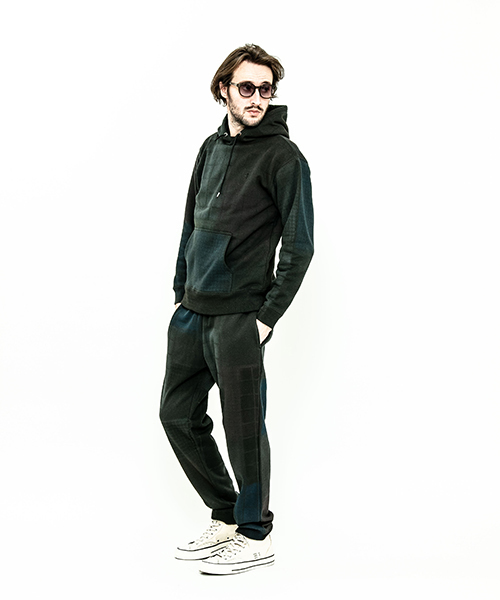ACANTHUS(アカンサス)の「mpa2011-patchwork mix print parka パーカー(パーカー・メンズ・グレー/ブラック・S/M/L/XL)」の17枚目の写真