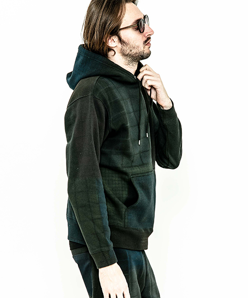 ACANTHUS(アカンサス)の「mpa2011-patchwork mix print parka パーカー(パーカー・メンズ・グレー/ブラック・S/M/L/XL)」の13枚目の写真