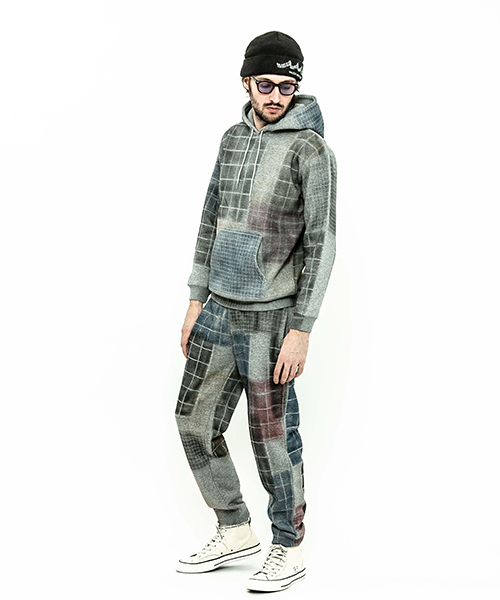 ACANTHUS(アカンサス)の「mpa2011-patchwork mix print parka パーカー(パーカー・メンズ・グレー/ブラック・S/M/L/XL)」の21枚目の写真
