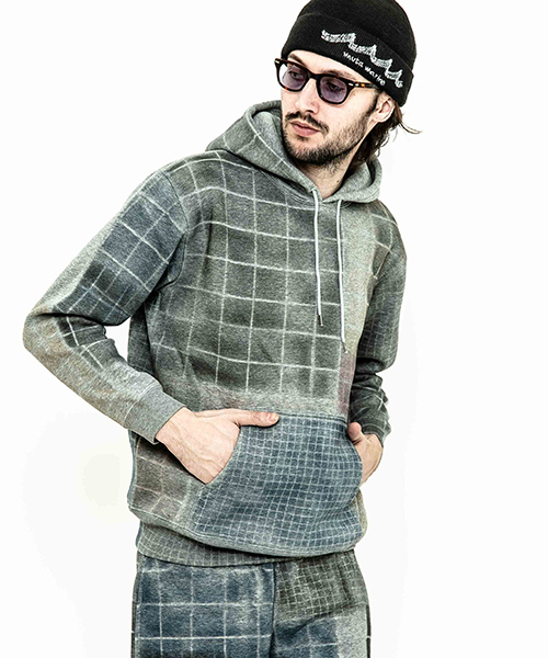 ACANTHUS(アカンサス)の「mpa2011-patchwork mix print parka パーカー(パーカー・メンズ・グレー/ブラック・S/M/L/XL)」の8枚目の写真