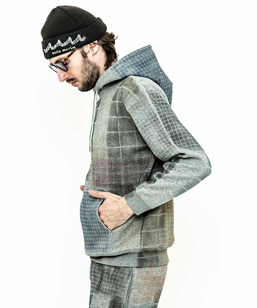 ACANTHUS(アカンサス)の「mpa2011-patchwork mix print parka パーカー(パーカー・メンズ・グレー/ブラック・S/M/L/XL)」の5枚目の写真