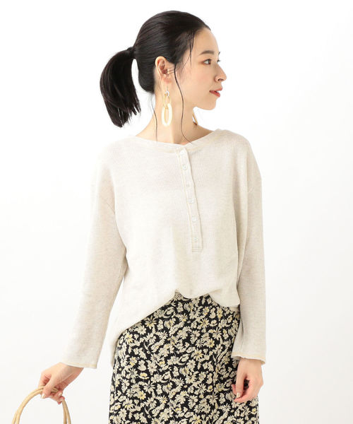 SHIPS(シップス)の「PrimaryNavyLabel:コットンワッフルヘンリーネック(Tシャツ/カットソー・レディース・ライトグレー/ベージュ・38/36)」の12枚目の写真