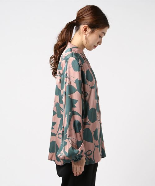 JETSET SOLO PLUS (ジェットセットソロプラス)の「【SECOND FEMALE】ボタニカルプリントブラウス(シャツ/ブラウス・レディース・ピンク系その他・38)」の2枚目の写真