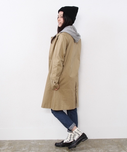 coen(コーエン)の「サテントレンチコート(トレンチコート・レディース・ベージュ/ネイビー・MEDIUM/LARGE)」の10枚目の写真