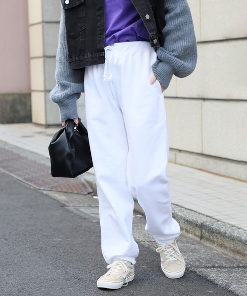 United Athle（ユナイテッドアスレ）の「雑誌 『VERY』10月号にて掲載！【United Athle】テーパードリブスウェットパンツ 5017（スウェットパンツ・メンズ・ブラック/グレー/クリーム/ホワイト/チャコールグレー/ロイヤルブルー/バーガンディー/レッド/ネイビー/パープル/オリーブ/ダークブラウン/アイボリー/イエロー・S/M/L/XL/XXL）」の2枚目の写真