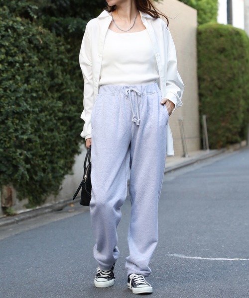 United Athle（ユナイテッドアスレ）の「雑誌 『VERY』10月号にて掲載！【United Athle】テーパードリブスウェットパンツ 5017（スウェットパンツ・メンズ・ブラック/グレー/クリーム/ホワイト/チャコールグレー/ロイヤルブルー/バーガンディー/レッド/ネイビー/パープル/オリーブ/ダークブラウン/アイボリー/イエロー・S/M/L/XL/XXL）」の18枚目の写真