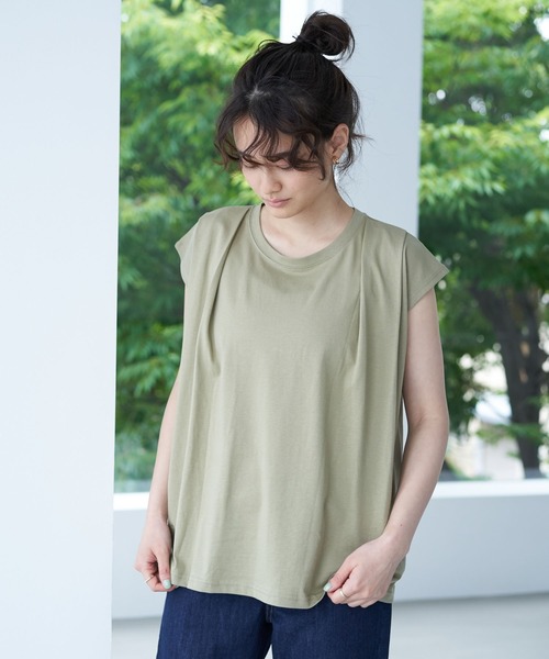 AMERICAN HOLIC（アメリカンホリック）の「ショルダータックノースリーブカットプルオーバー　＊〇（Tシャツ/カットソー・レディース・ブラック/カーキ/アイボリー・M/L）」の3枚目の写真