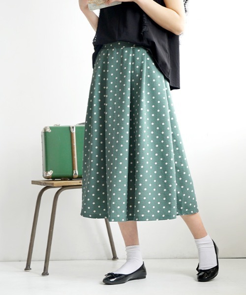 e-zakkamania stores（イーザッカマニアストアーズ）の「レトロドット フレアスカート（スカート・レディース・ブラック/ベージュ/ブラウン/ミント/テラコッタ/オリーブ/ライトブルー/ブラック系その他/アイボリー・M）」の9枚目の写真