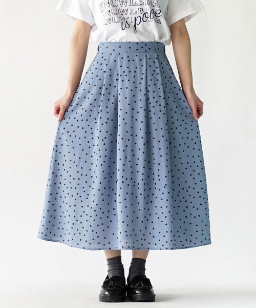 e-zakkamania stores（イーザッカマニアストアーズ）の「レトロドット フレアスカート（スカート・レディース・ブラック/ベージュ/ブラウン/ミント/テラコッタ/オリーブ/ライトブルー/ブラック系その他/アイボリー・M）」の19枚目の写真