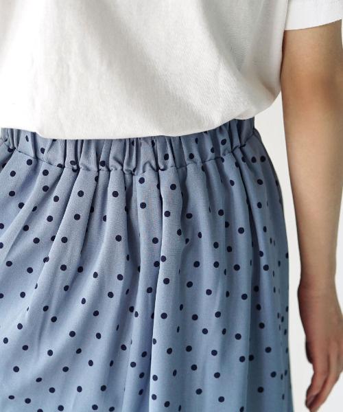 e-zakkamania stores（イーザッカマニアストアーズ）の「レトロドット フレアスカート（スカート・レディース・ブラック/ベージュ/ブラウン/ミント/テラコッタ/オリーブ/ライトブルー/ブラック系その他/アイボリー・M）」の14枚目の写真