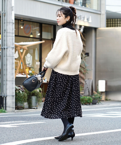 e-zakkamania stores（イーザッカマニアストアーズ）の「レトロドット フレアスカート（スカート・レディース・ブラック/ベージュ/ブラウン/ミント/テラコッタ/オリーブ/ライトブルー/ブラック系その他/アイボリー・M）」の22枚目の写真