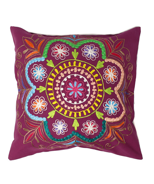 Amina（アミナ）の「【チャイハネ】カシミール刺繍　クッションカバー（クッション/クッションカバー・レディース・ブラック/ブルー/パープル/レッド/ホワイト/イエロー・FREE）」の5枚目の写真