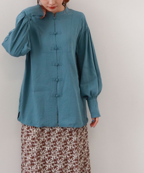 archives（アルシーヴ）の「チャイナ釦ブラウス（シャツ/ブラウス・レディース・グリーン/ラベンダー/オフホワイト/ブルー・MEDIUM）」の3枚目の写真