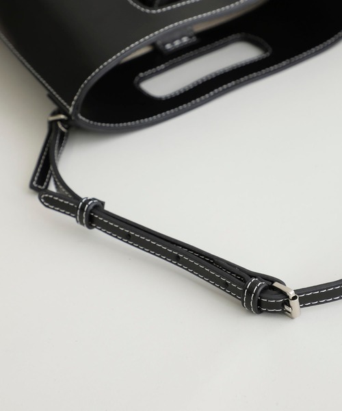 YAHKI(ヤーキ)の「【YAHKI(ヤーキ)】2WAYレザー切り替えショルダーバッグ/YH-385(ショルダーバッグ・レディース・ブラック/ブラウン/アイボリー・FREE)」の9枚目の写真