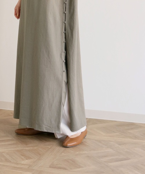 HER CLOSET(ハークローゼット)の「【HERCLOSET】スタンドカラーヘビーウェイトロングワンピース(ワンピース・レディース・ブラック/オフホワイト/ブルー/グレイッシュベージュ・M)」の3枚目の写真