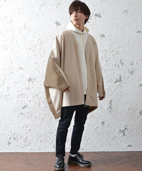 MinoriTY(マイノリティ)の「【MinoriTY】TR素材ジップデザインオーバーサイズポンチョカーデ メンズ(その他トップス・メンズ・グレー/ブルー/ベージュ・M/L)」の3枚目の写真