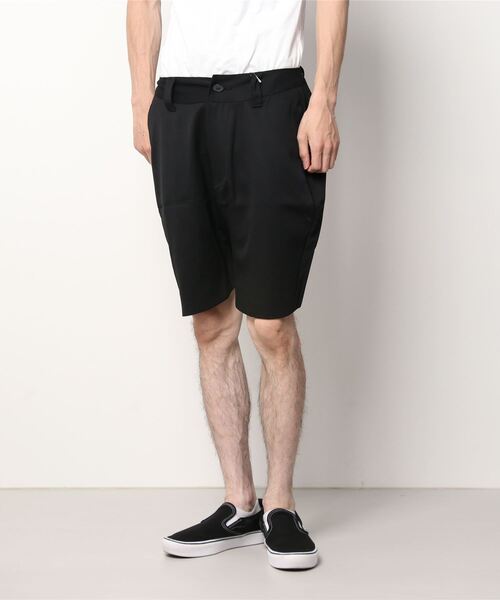 ANREALAGE（アンリアレイジ）の「ANREALAGE(アンリアレイジ) ハイアングルショートスラックス（その他パンツ・メンズ・グレー/ブラック・46/48）」の2枚目の写真