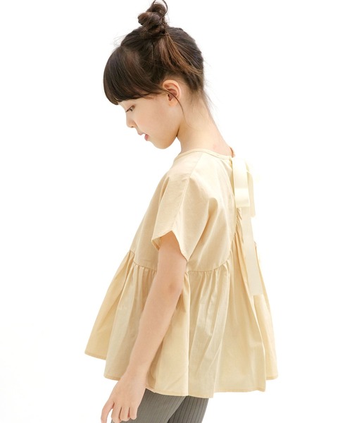 Bee des Bee（ビーデスビー）の「バックリボンフレアトップス（シャツ/ブラウス・キッズ・ライトブルー/ネイビー/ラベンダー/ローズ/ベージュ/ライトグレー/ブラック/ピンクベージュ/イエロー/ミント/カーキ/ホワイト/ライトイエロー/アイボリー/ライラック/ブラック系/チェリーピンク/アイボリー系2/アイボリー系1/ブルー系その他/ベージュ系その他/アイボリー系3/ブラック系その他/ホワイト系その他/パープル系その他・110cm/120cm/130cm/140cm/150cm/100cm）」の9枚目の写真