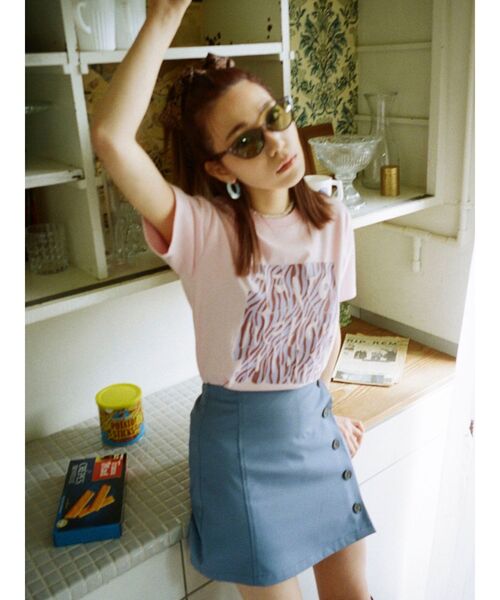 jouetie（ジュエティ）の「Hippieゼブラロゴ Tシャツ（Tシャツ/カットソー・レディース・アイボリー/ブラック/ピンク・MEDIUM）」の4枚目の写真