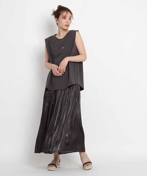 Lee(リー)の「Lee(R) フレンチスリーブTシャツ(Tシャツ/カットソー・レディース・アイボリー/グレー系その他/パープル・02/03)」の5枚目の写真