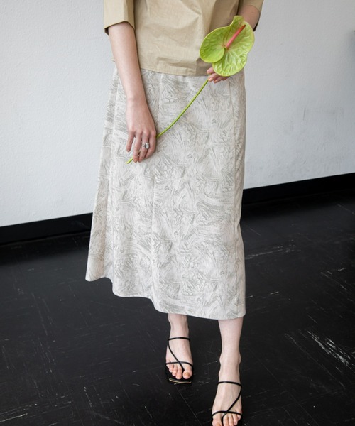 ACCL(エーシーシーエル)の「マーブルプリント フレアースカート(スカート・レディース・ピンク/グリーン・MEDIUM/SMALL)」の8枚目の写真