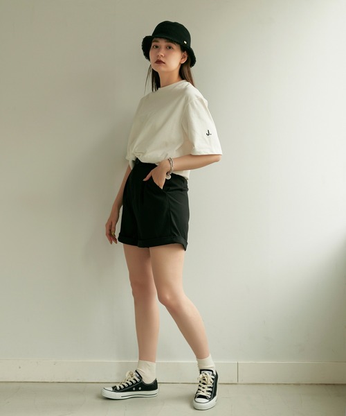 TINA:JOJUN(ティーナジョジュン)の「裾折り返し ショートパンツ TINA:JOJUN(その他パンツ・レディース・ピンクベージュ/ブラック/ブラウン系その他/ピンク系その他・M)」の6枚目の写真