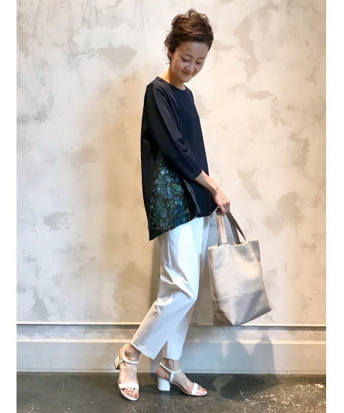 BEARDSLEY（ビアズリー）の「花ジャガードカットソー（Tシャツ/カットソー・レディース・ネイビー/グレー・FREE）」の8枚目の写真