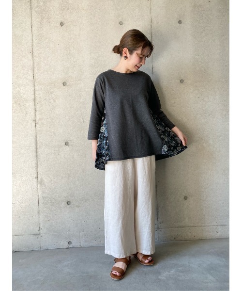 BEARDSLEY（ビアズリー）の「花ジャガードカットソー（Tシャツ/カットソー・レディース・ネイビー/グレー・FREE）」の3枚目の写真