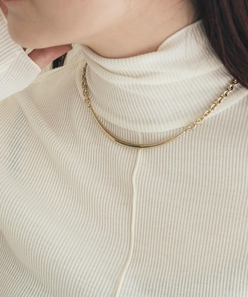 SMELLY（スメリー）の「メタルカーブバーネックレス（ネックレス・レディース・ゴールド・-）」の7枚目の写真