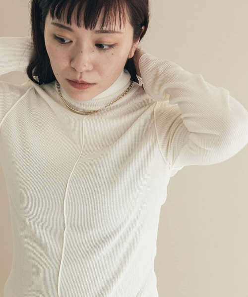 SMELLY（スメリー）の「メタルカーブバーネックレス（ネックレス・レディース・ゴールド・-）」の6枚目の写真