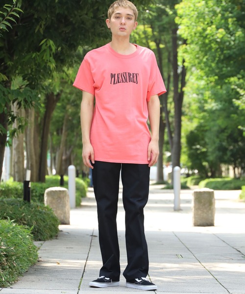 PLEASURES（プレジャー）の「PLEASURES/プレジャーズ PARTY LOGO T-SHIRT ビッグシルエット（Tシャツ/カットソー・メンズ・ブラック/クリーム/ロイヤルブルー/コーラルピンク・M/L/XL）」の15枚目の写真