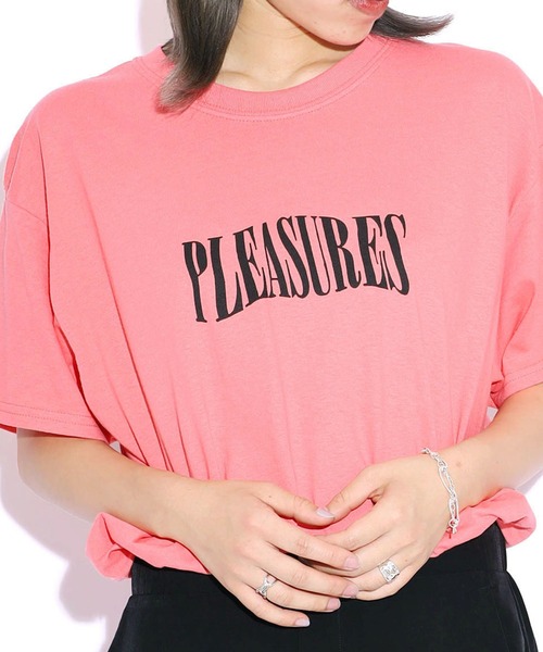 PLEASURES（プレジャー）の「PLEASURES/プレジャーズ PARTY LOGO T-SHIRT ビッグシルエット（Tシャツ/カットソー・メンズ・ブラック/クリーム/ロイヤルブルー/コーラルピンク・M/L/XL）」の14枚目の写真
