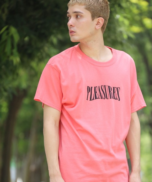 PLEASURES（プレジャー）の「PLEASURES/プレジャーズ PARTY LOGO T-SHIRT ビッグシルエット（Tシャツ/カットソー・メンズ・ブラック/クリーム/ロイヤルブルー/コーラルピンク・M/L/XL）」の18枚目の写真