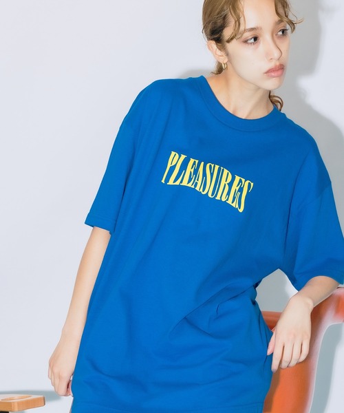 PLEASURES（プレジャー）の「PLEASURES/プレジャーズ PARTY LOGO T-SHIRT ビッグシルエット（Tシャツ/カットソー・メンズ・ブラック/クリーム/ロイヤルブルー/コーラルピンク・M/L/XL）」の8枚目の写真